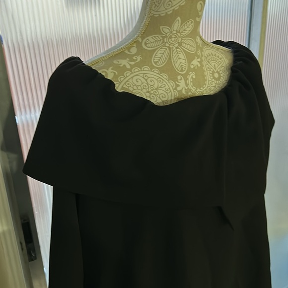 Used - Picture 2 of 3